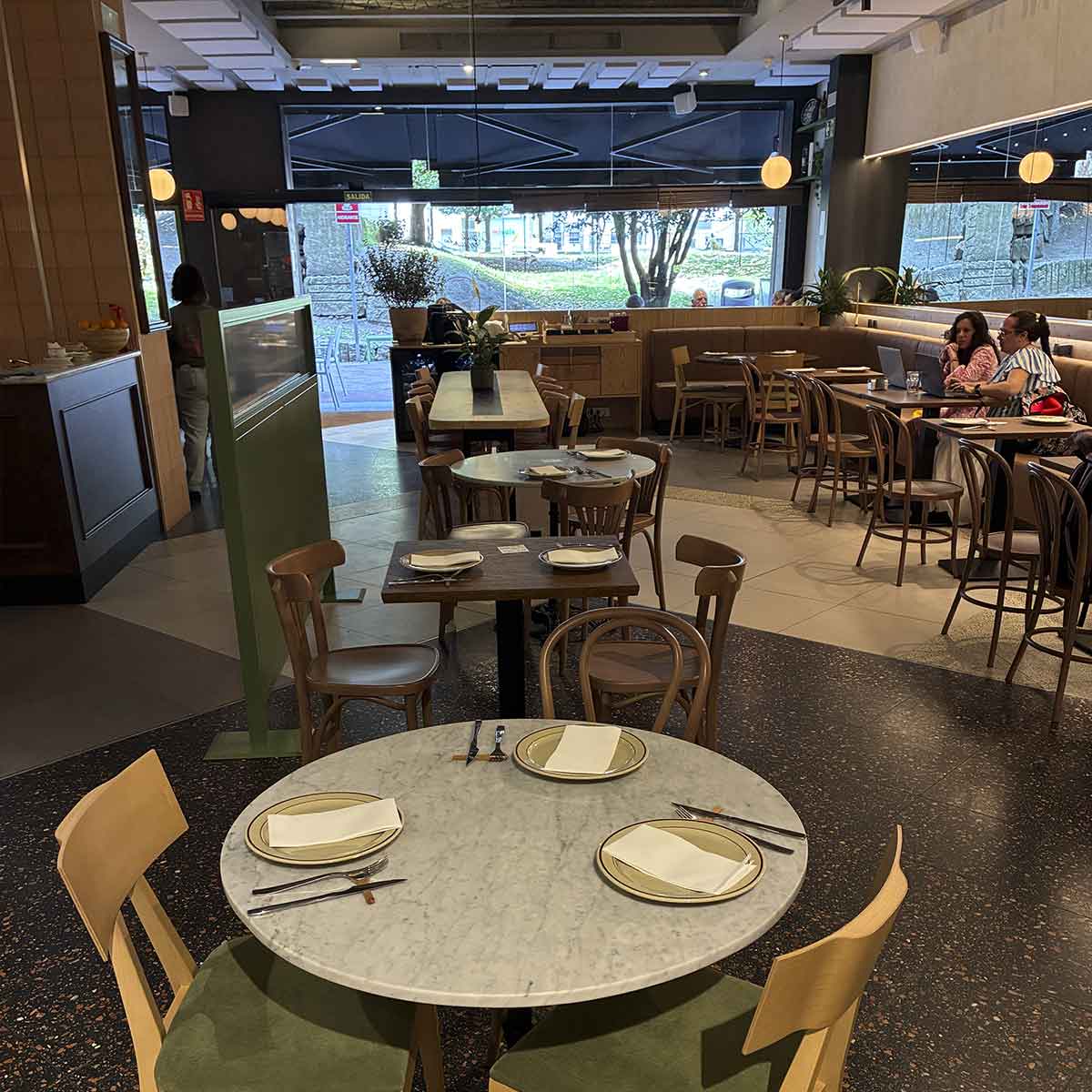 sala y comedor en reforma integral restaurante Papla A Coruña