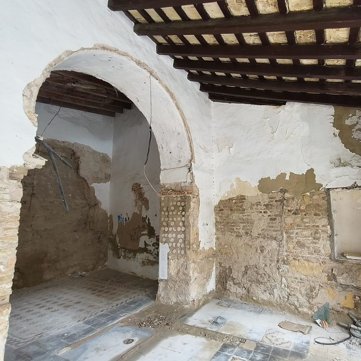 arcos tradicionales antigua bodega de jerez